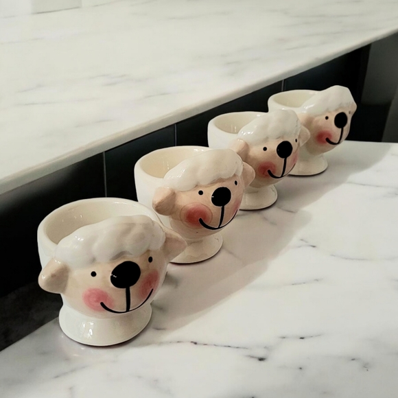 Set of 4 Ceramic Brown Nose Sheep Breakfast Egg Holders - Picture 6 of 7
